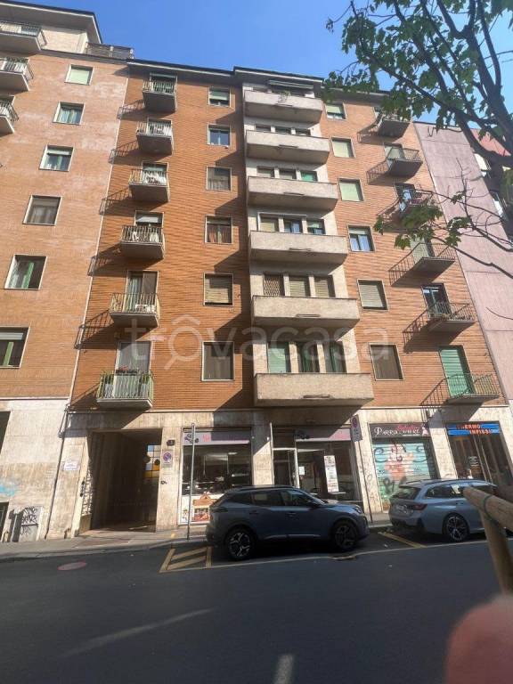appartamento in vendita a Milano in zona Solari
