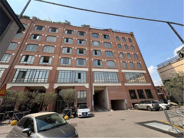 appartamento in vendita a Milano in zona Forlanini