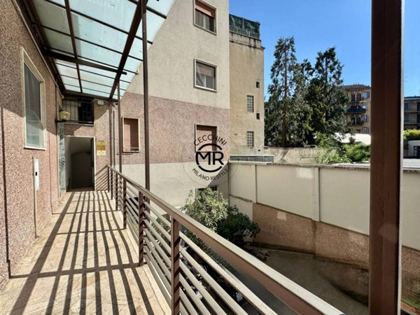 ufficio in vendita a Milano in zona Isola