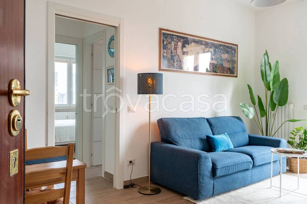 appartamento in vendita a Milano in zona Gorla