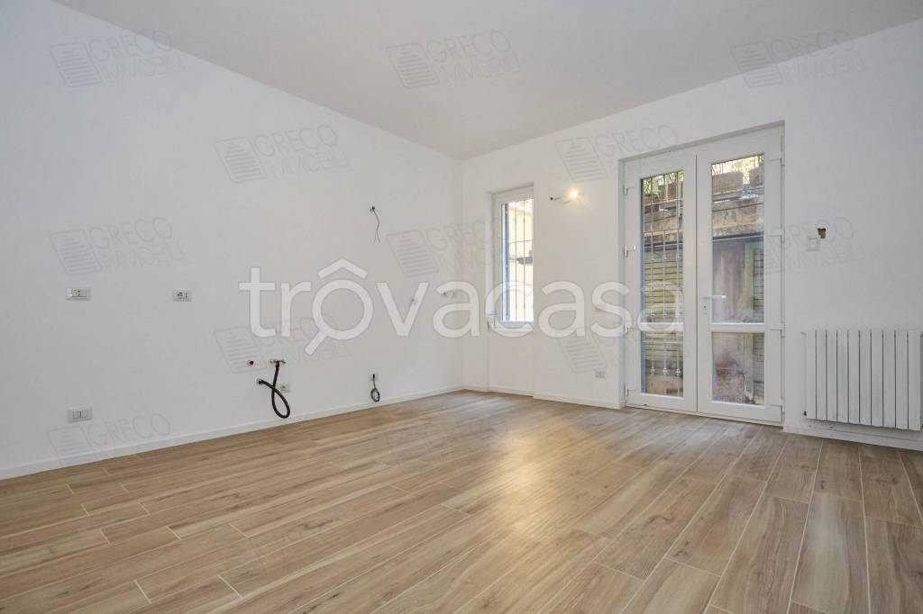 appartamento in vendita a Milano in zona Sempione
