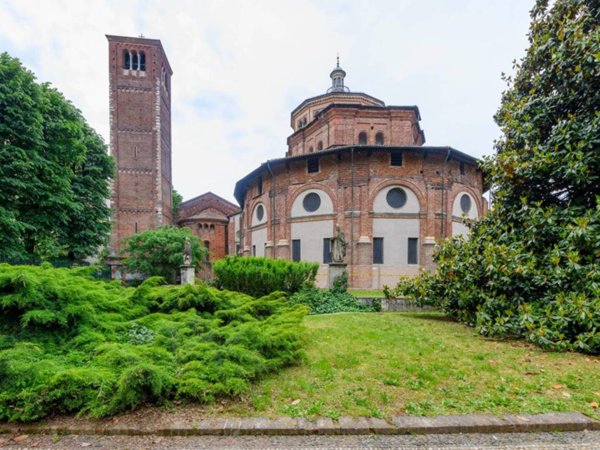 appartamento in vendita a Milano in zona Guastalla