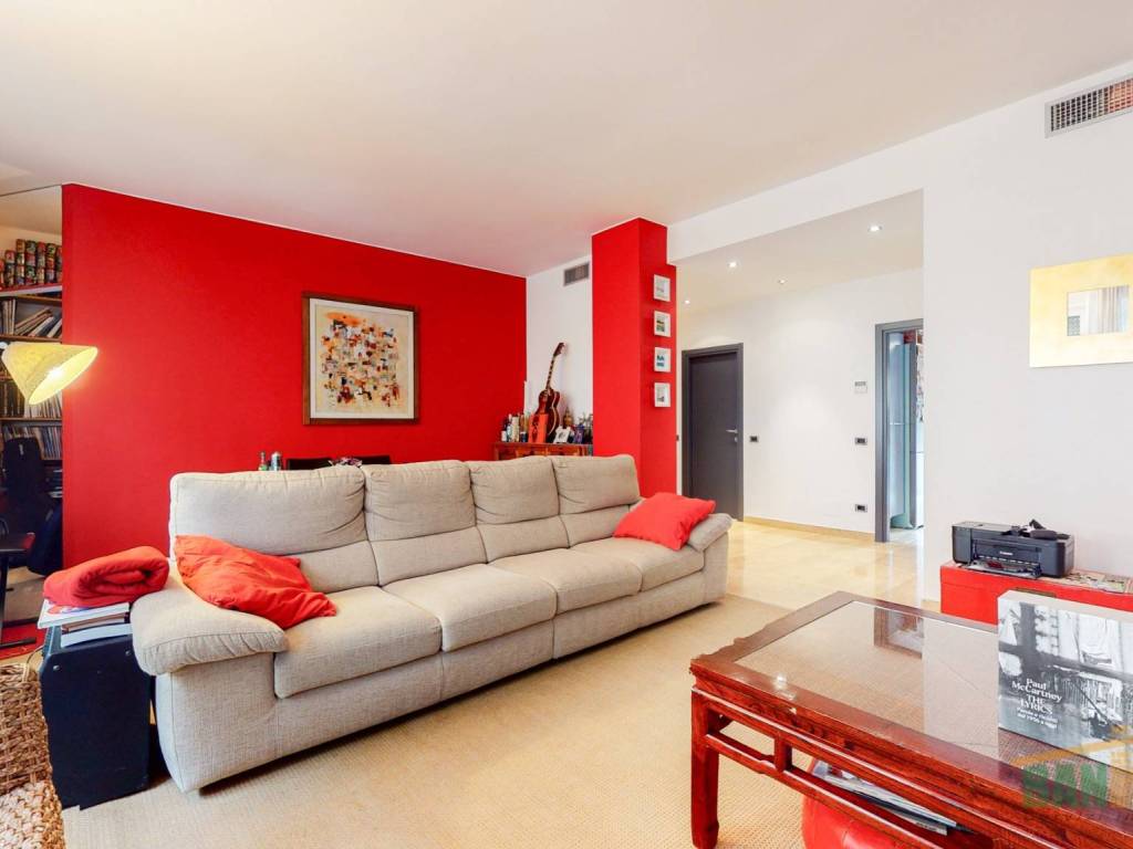 appartamento in vendita a Milano in zona Isola