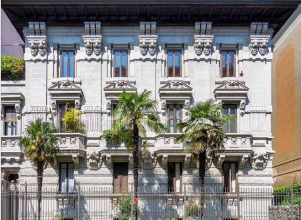 appartamento in vendita a Milano in zona Isola