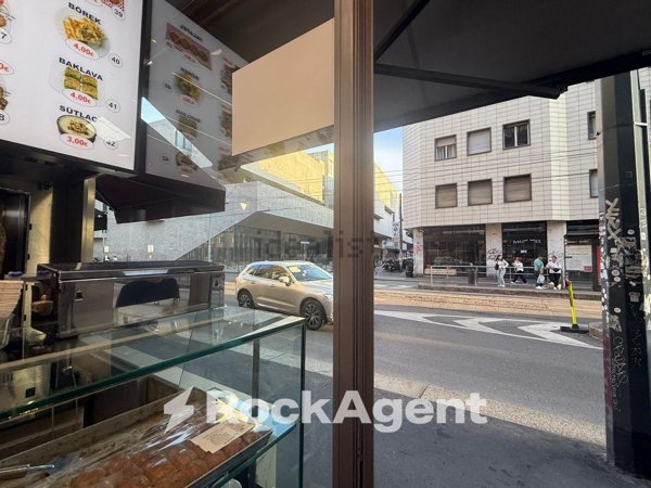 casa semindipendente in vendita a Milano in zona Bocconi