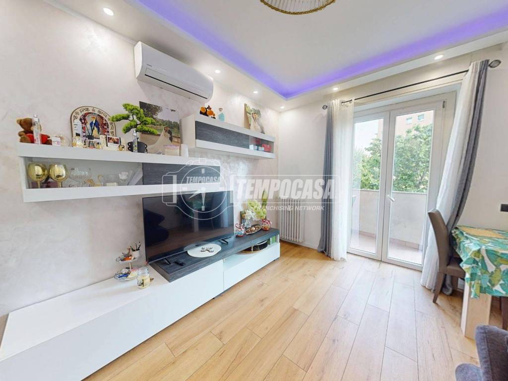 appartamento in vendita a Milano in zona Comasina