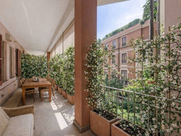 appartamento in vendita a Milano in zona Sempione