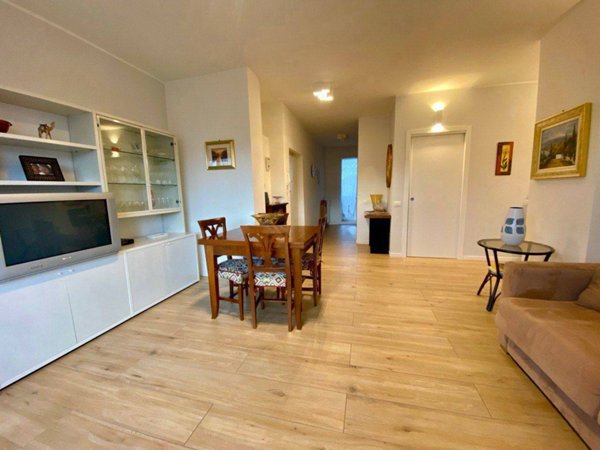 appartamento in vendita a Milano in zona Famagosta