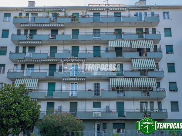 appartamento in vendita a Milano in zona Villaggio dei Giornalisti