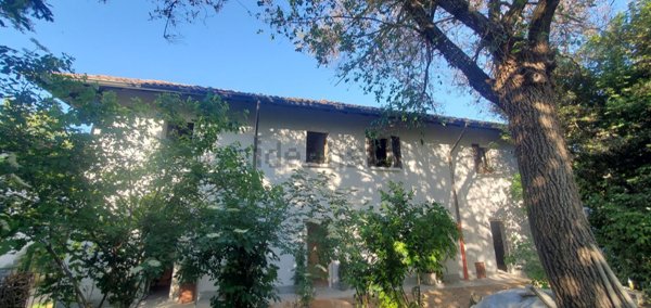 casa indipendente in vendita a Milano in zona Gratosoglio