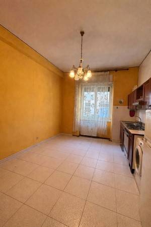 appartamento in vendita a Milano in zona Adriano