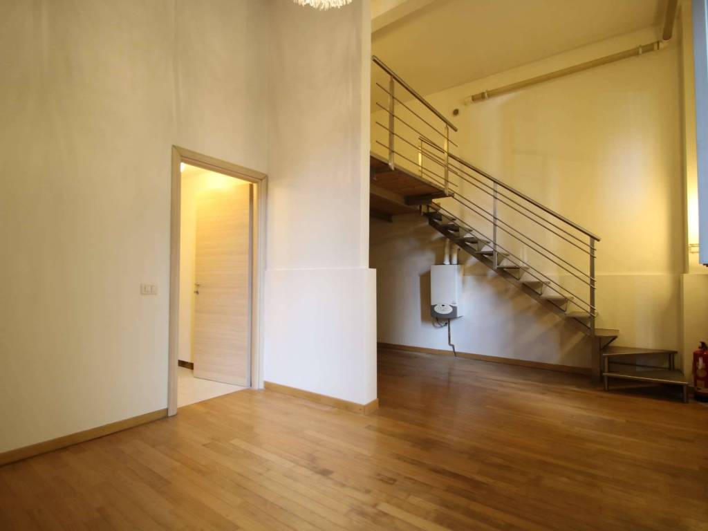 appartamento in vendita a Milano in zona Loreto