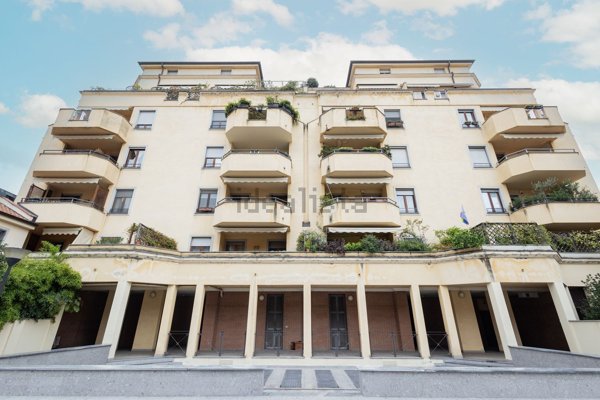 appartamento in vendita a Milano in zona Stadera