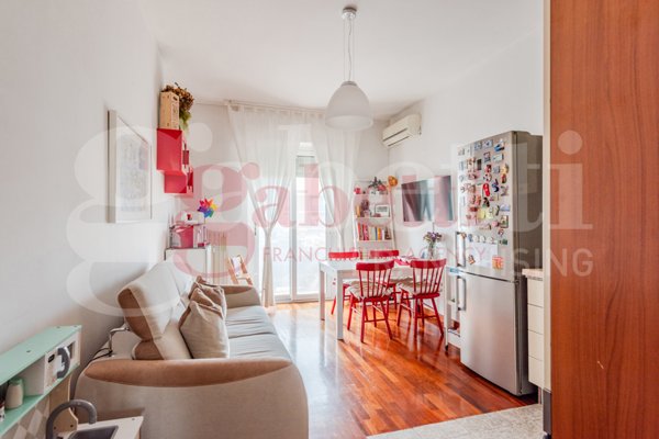 appartamento in vendita a Milano in zona Famagosta