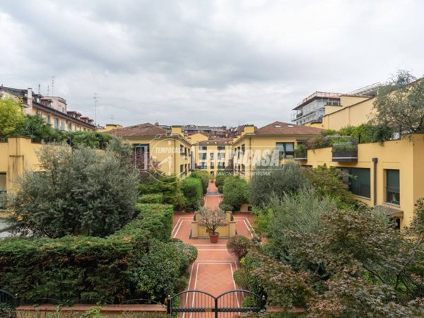 appartamento in vendita a Milano in zona Porta Venezia