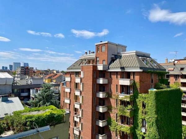 appartamento in vendita a Milano in zona Città Studi