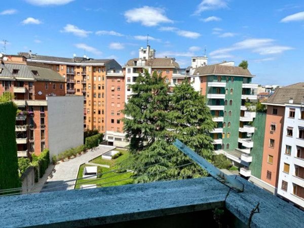 appartamento in vendita a Milano in zona Città Studi