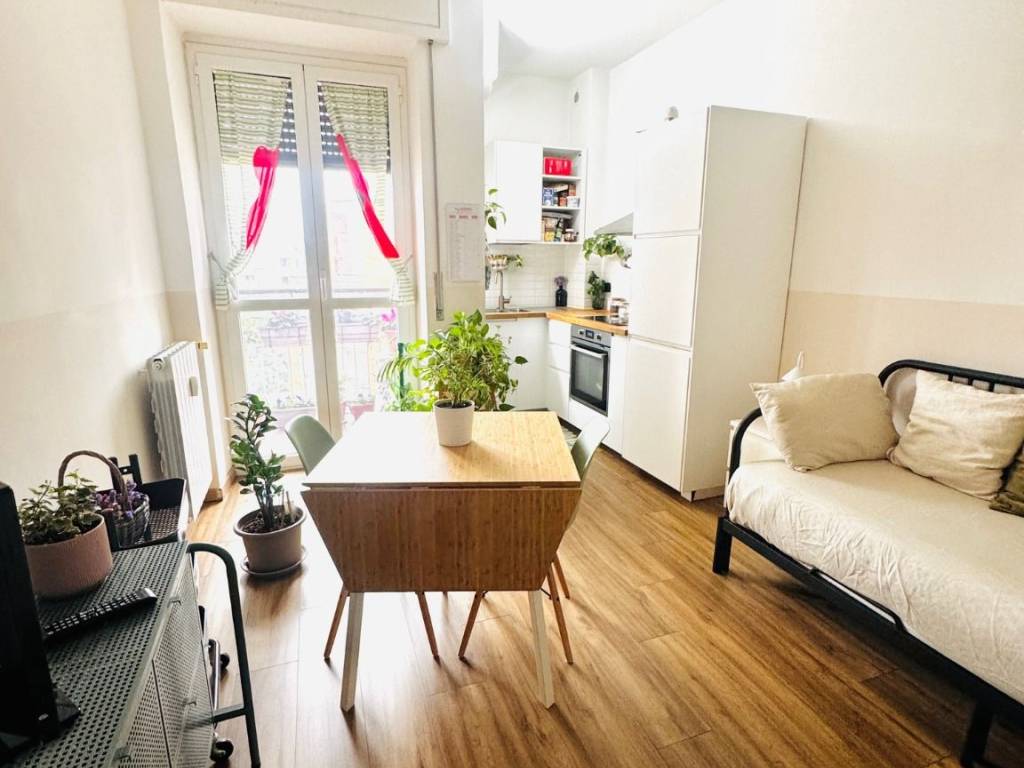 appartamento in vendita a Milano in zona Barona