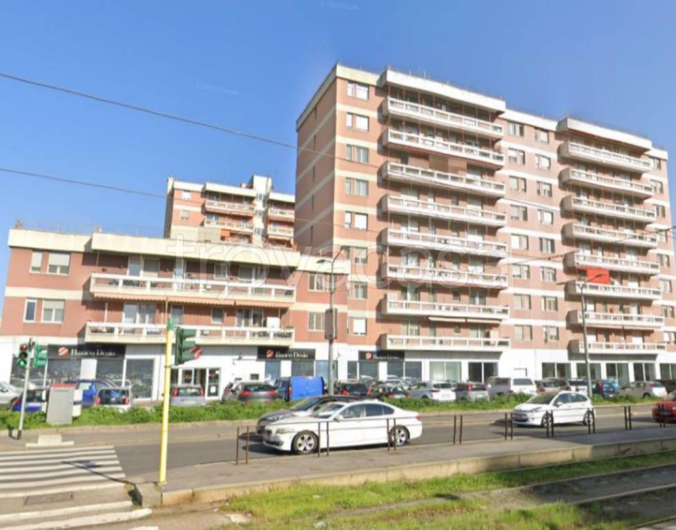 appartamento in vendita a Milano in zona Vigentino