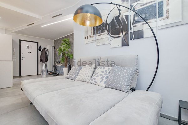 appartamento in vendita a Milano in zona Quarto Cagnino