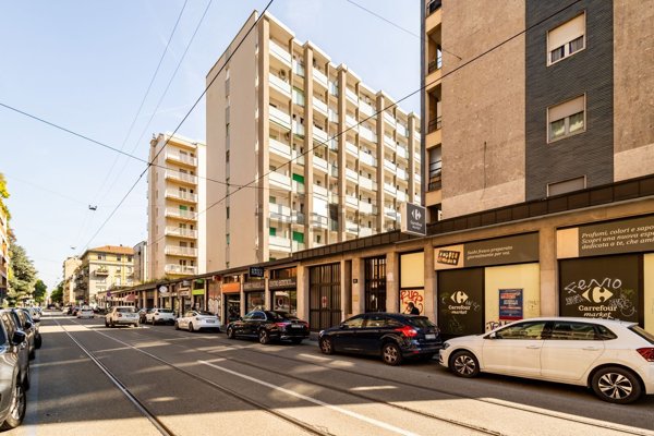 appartamento in vendita a Milano in zona Cinque Giornate
