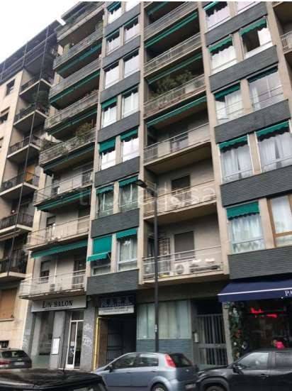 appartamento in vendita a Milano in zona Sempione