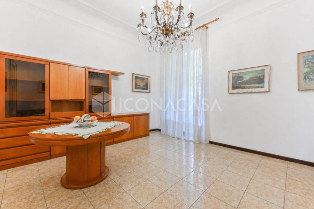 appartamento in vendita a Milano in zona Casoretto