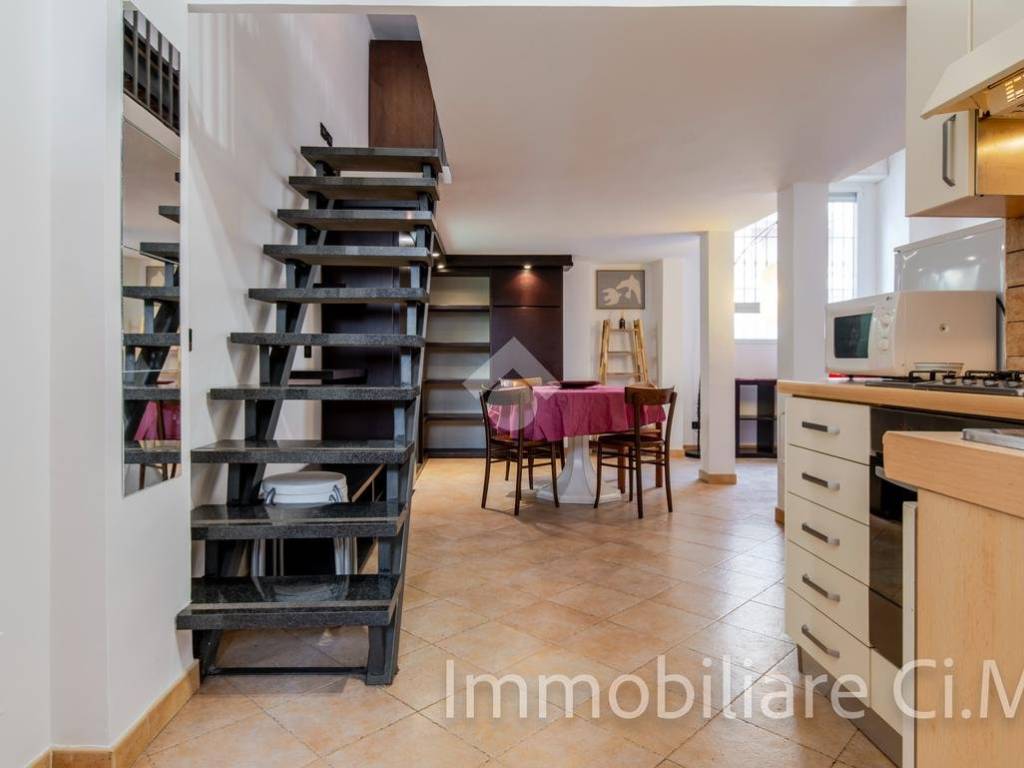 appartamento in vendita a Milano in zona Città Studi