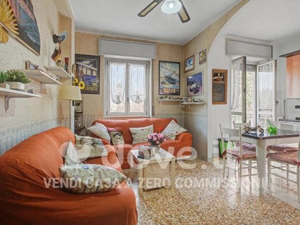 appartamento in vendita a Milano in zona Baggio