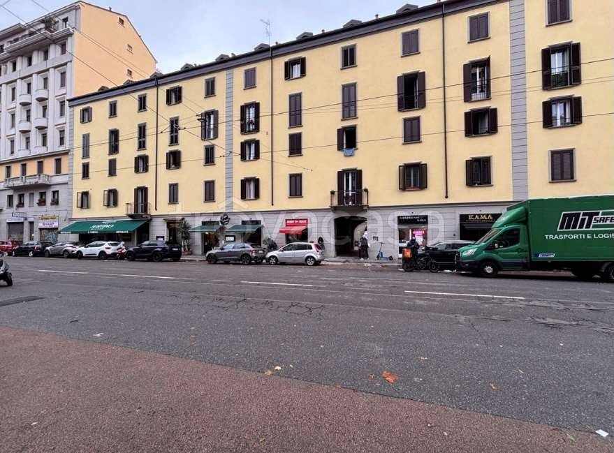appartamento in vendita a Milano in zona Bocconi