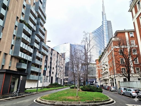 appartamento in vendita a Milano in zona Porta Garibaldi