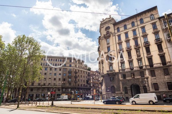 appartamento in vendita a Milano in zona Porta Nuova