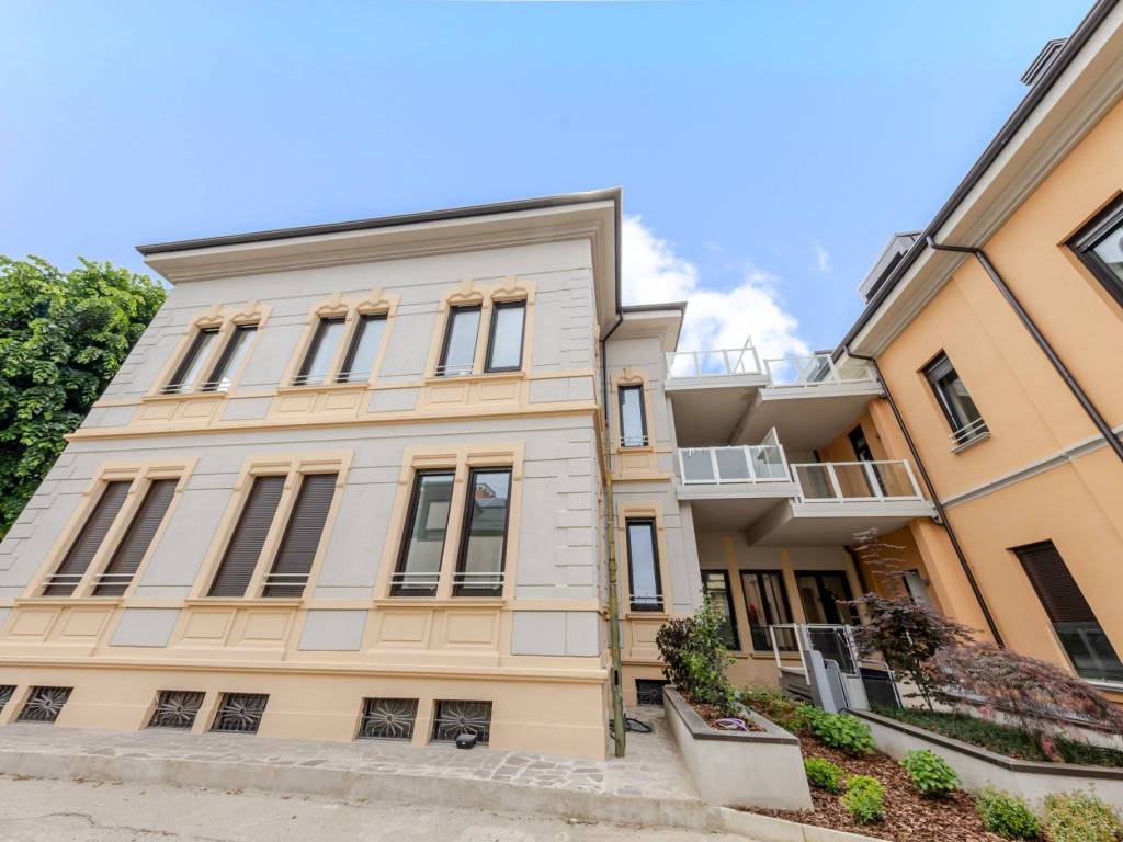 appartamento in vendita a Milano in zona Maggiolina