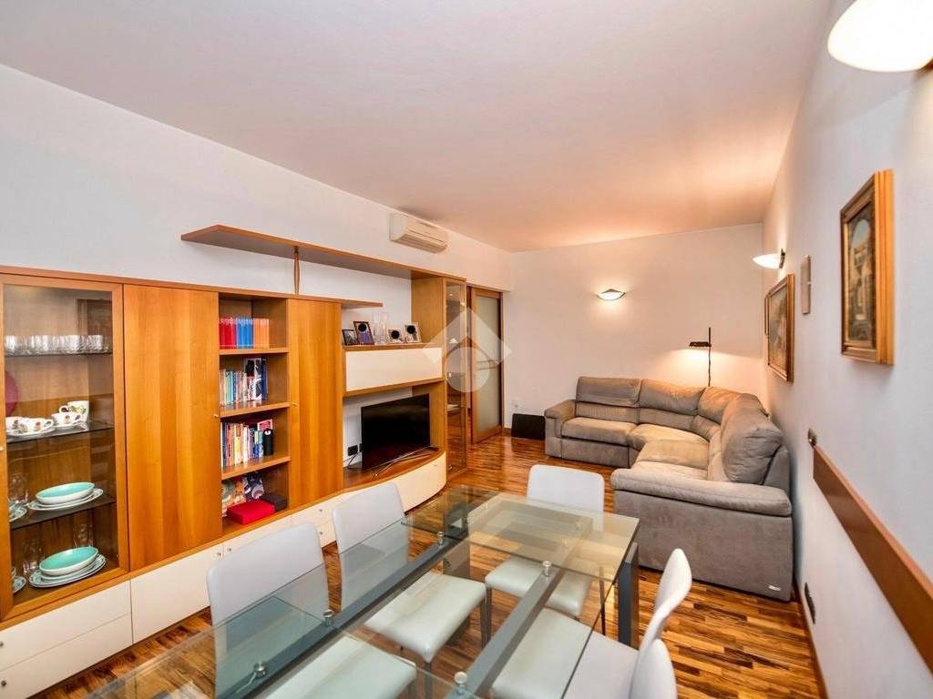 appartamento in vendita a Milano in zona Città Studi