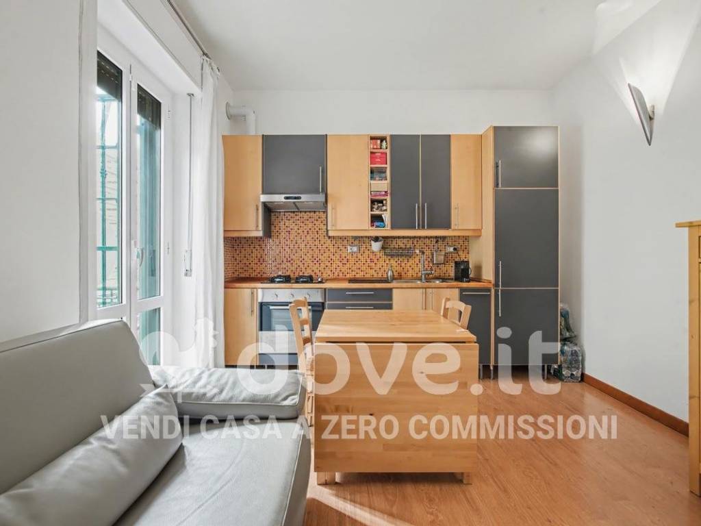 appartamento in vendita a Milano in zona Solari