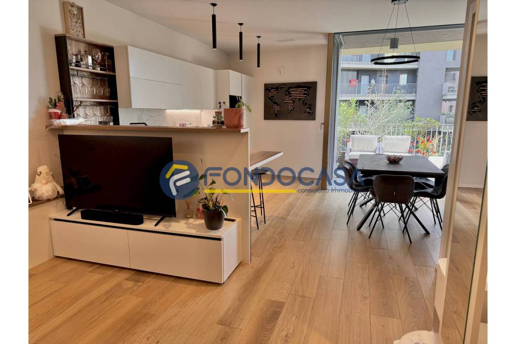 appartamento in vendita a Milano in zona Adriano