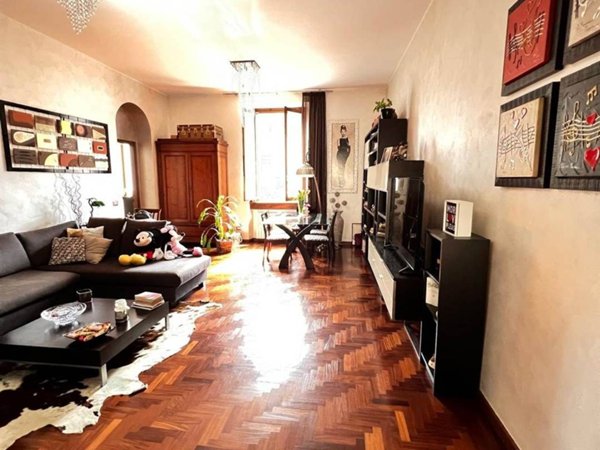 appartamento in vendita a Milano in zona Torretta