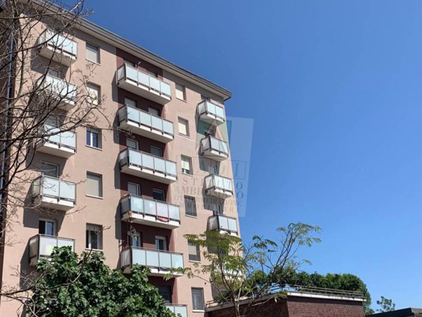 appartamento in vendita a Milano in zona Corvetto