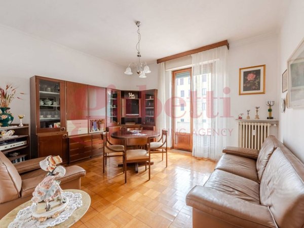 appartamento in vendita a Milano in zona Morivione