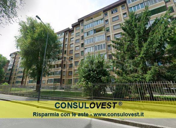 appartamento in vendita a Milano in zona Gallaratese