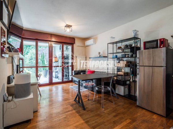 appartamento in vendita a Milano in zona Rottole