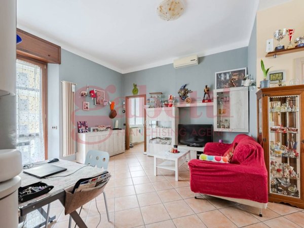 appartamento in vendita a Milano in zona Stadera