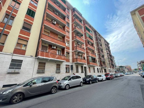 appartamento in vendita a Milano in zona Corvetto