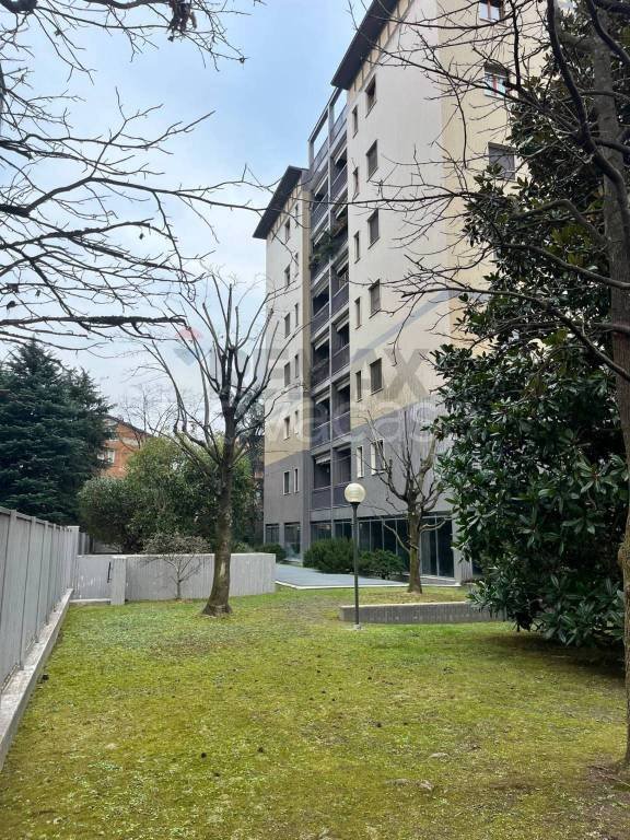 appartamento in vendita a Milano in zona Quarto Cagnino
