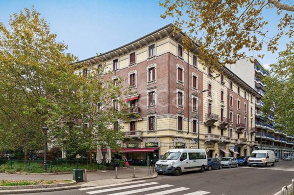 appartamento in vendita a Milano in zona Sempione