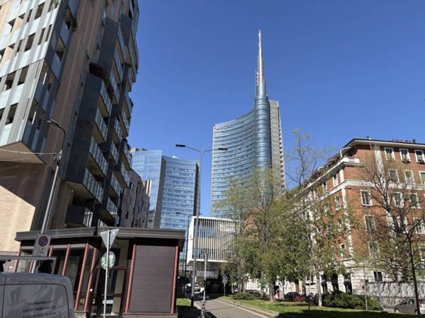 appartamento in vendita a Milano in zona Porta Nuova