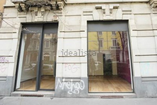 negozio in vendita a Milano in zona Porta Romana