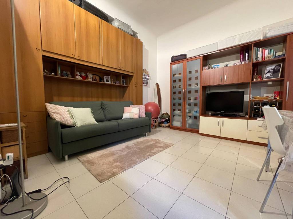 appartamento in vendita a Milano in zona Cinque Giornate