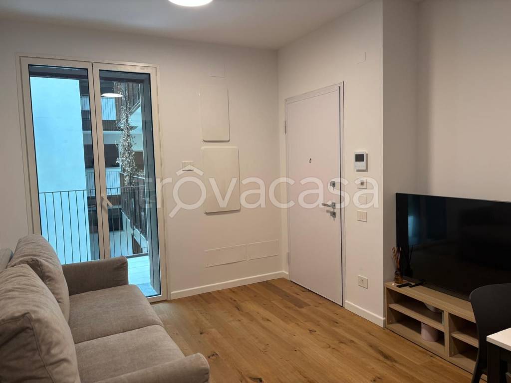 appartamento in vendita a Milano in zona Sempione