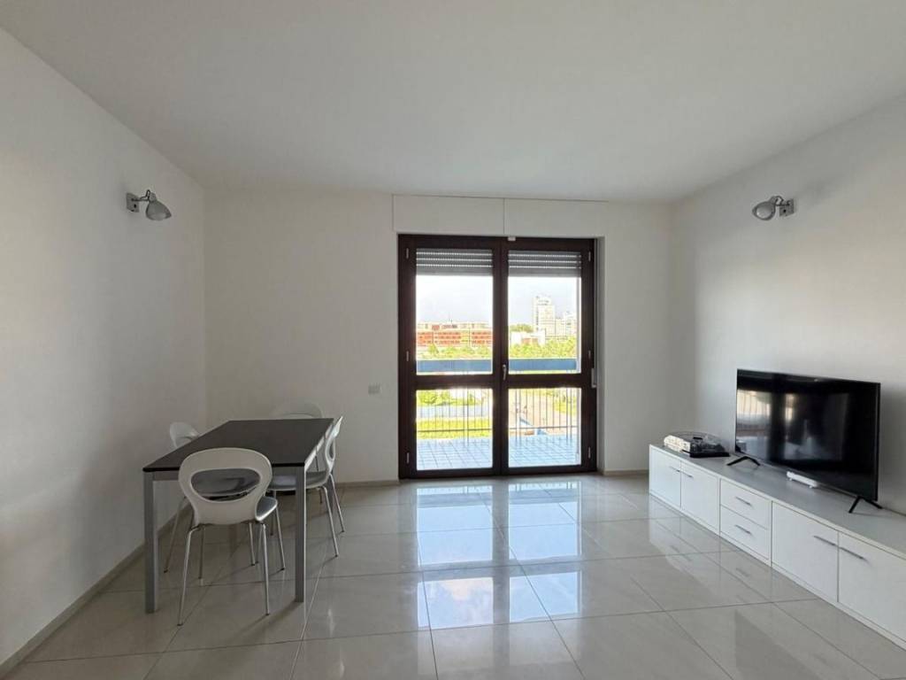 appartamento in vendita a Milano in zona Baggio